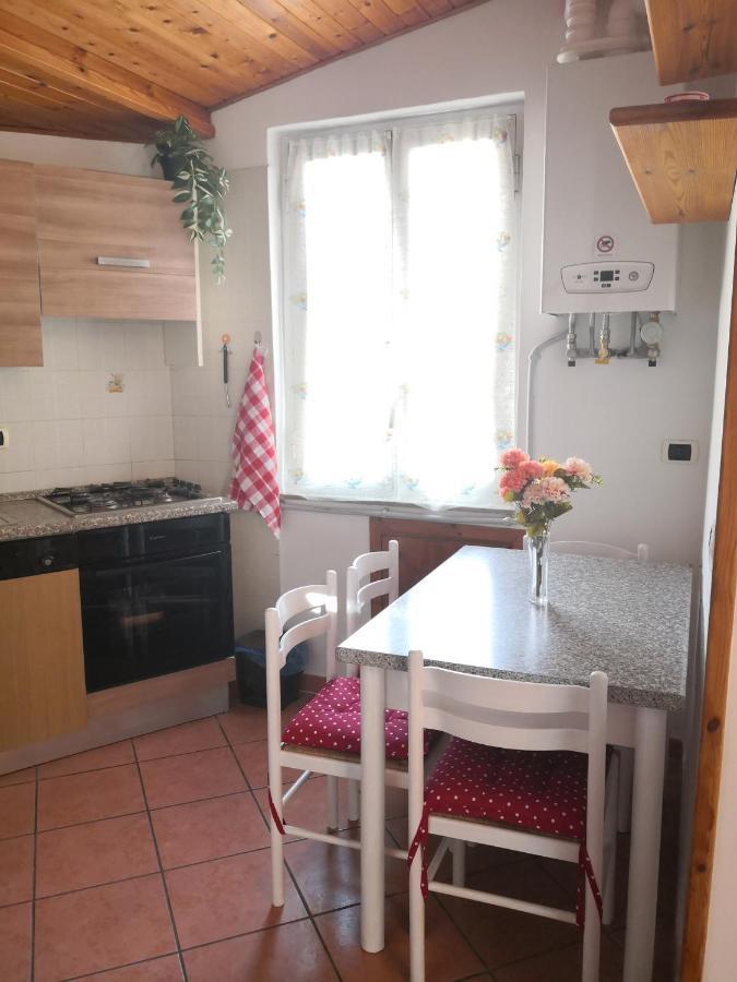 Ferienwohnung A Due Passi Dal Mare Varraze Exterior foto